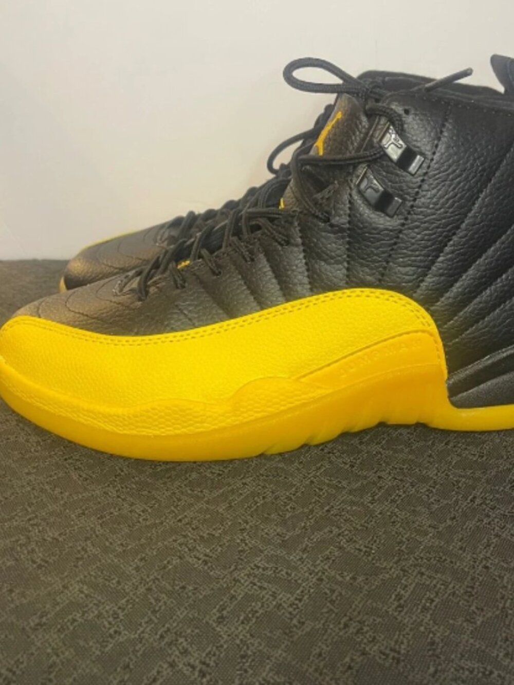 Air Jordan 12 Black University Gold